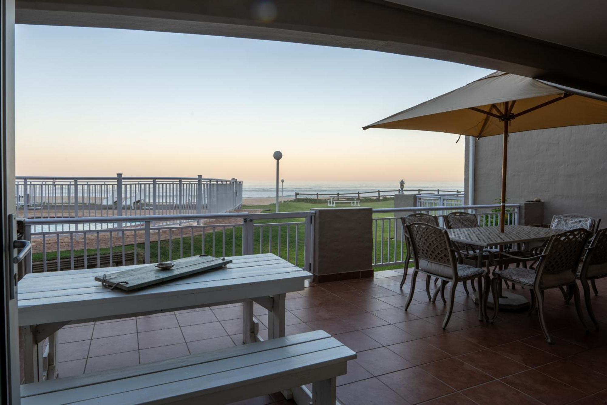 Jeffreys Bay Villas On The Beach Exterior photo