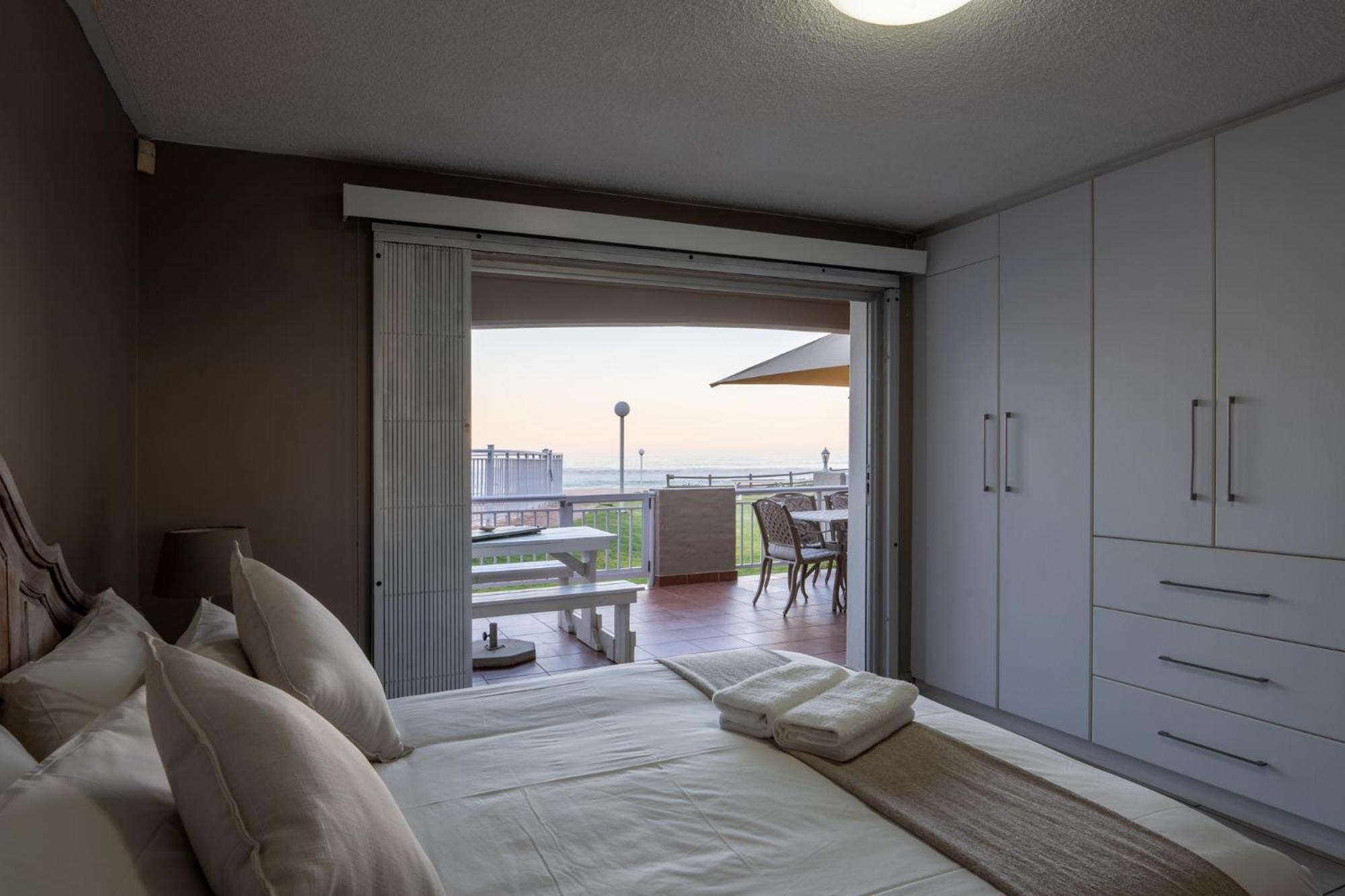 Jeffreys Bay Villas On The Beach Exterior photo